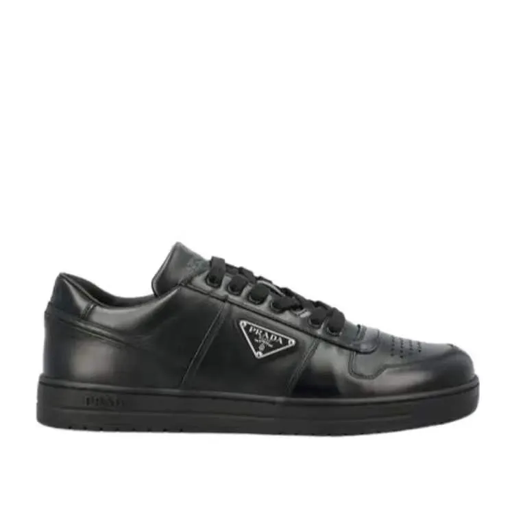 P380 Yuan 38-45 Prada Prada’s new men’s leather sports shoes, the highest version on the market, any comparison is welcome🆚! The original leather has excellent texture and is super high-end! Fetal sheep net lining imported from Italy, removable pad! Luxurious materials and fine workmanship, highly recommended!